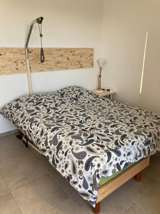 Appartement Rdc Avec Parking Prive La Fare-les-Oliviers Exteriör bild
